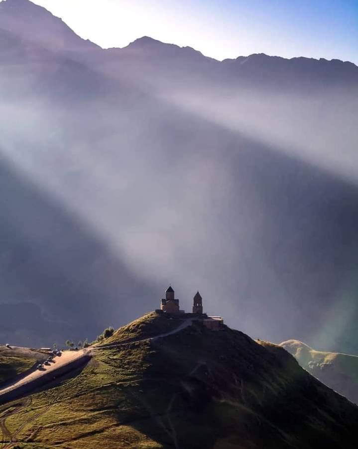 Crystal Kazbegi Stepantsminda Exterior foto